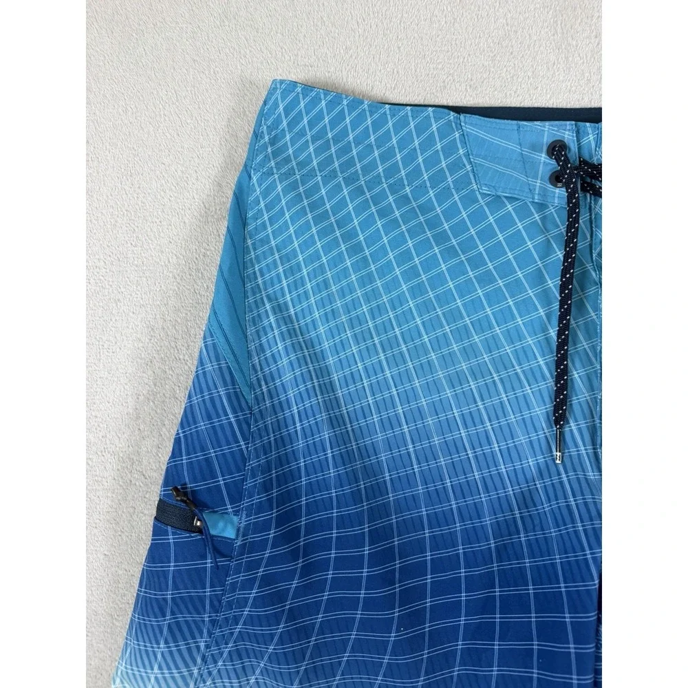 Billabong Fluid Pro Board Shorts Mens 31 Blue Gradient Grid Recycled Swim Trunks